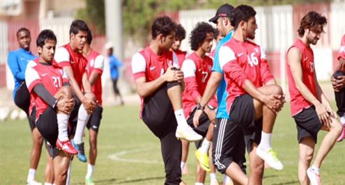 صور.. اللحياني يدعم الوحدة قبل مواجهة الطائي.. الشابي يعلن قائمة المباراة